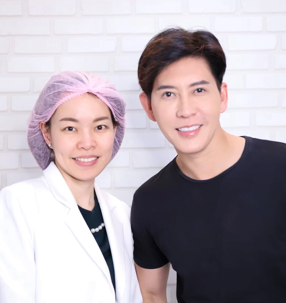 คุณบุ๊ค-สืบสกุล